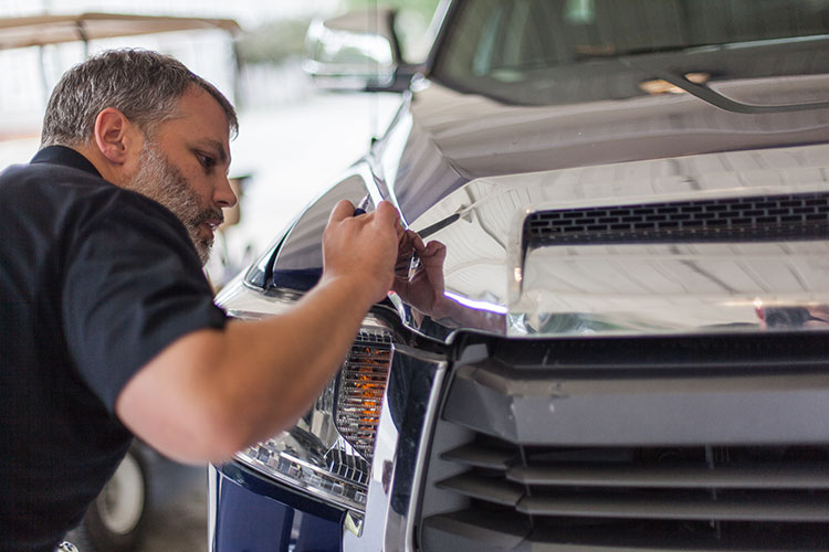 3 Tips For Getting a Car Repair Estimate After an Accident